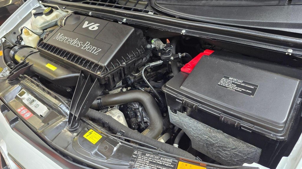 MERCEDES-BENZ V CLASS