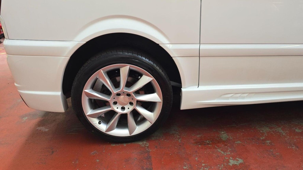 MERCEDES-BENZ V CLASS