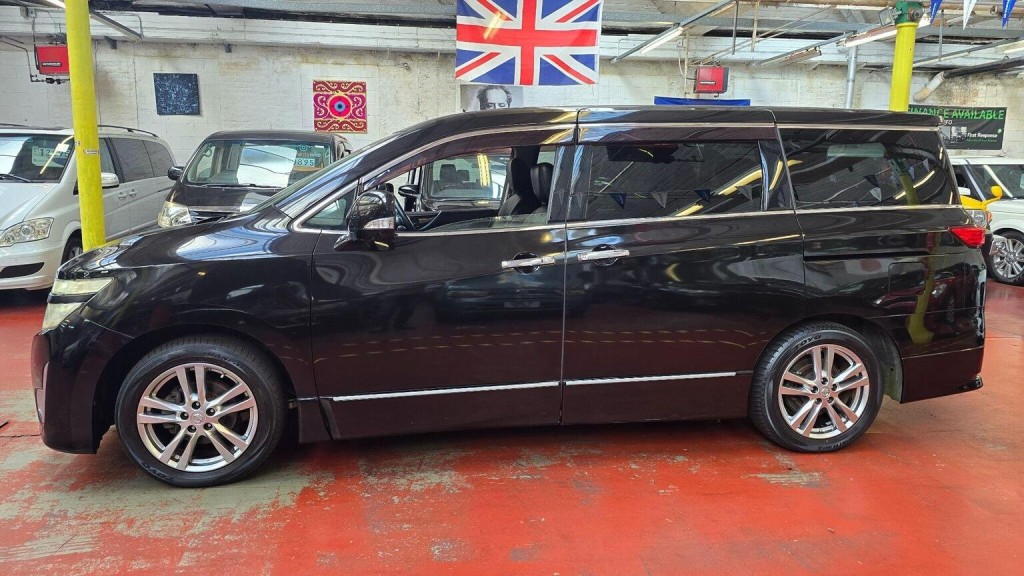 NISSAN ELGRAND