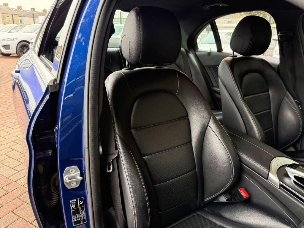 MERCEDES-BENZ C CLASS