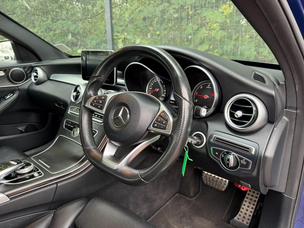 MERCEDES-BENZ C CLASS