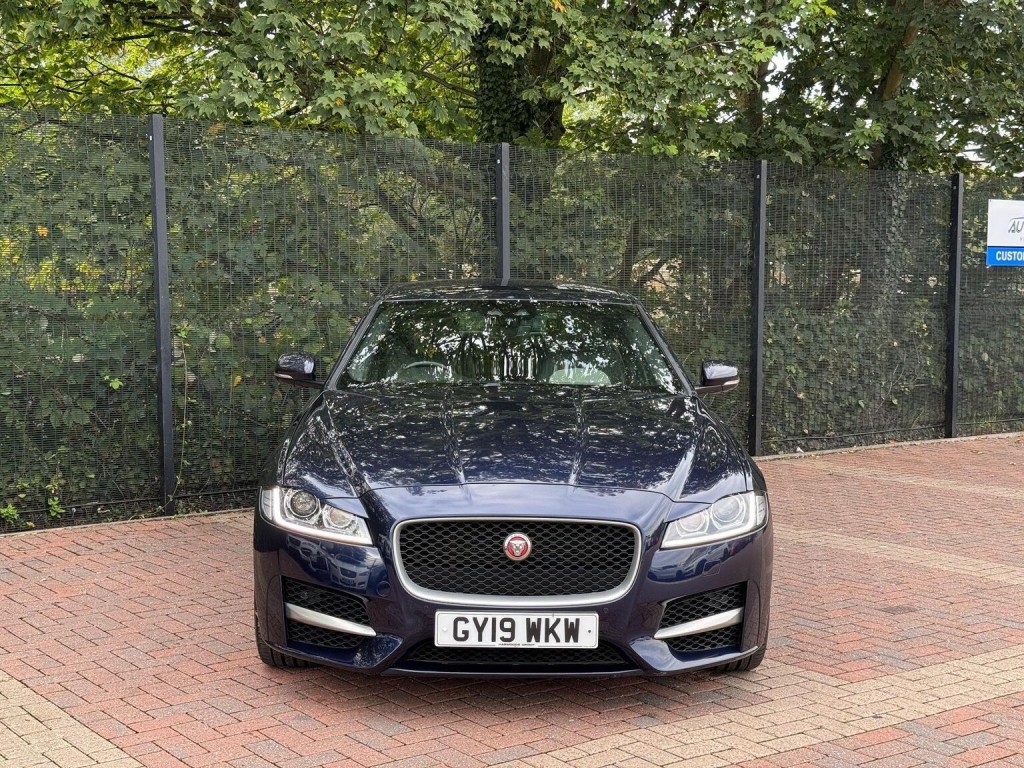 JAGUAR XF