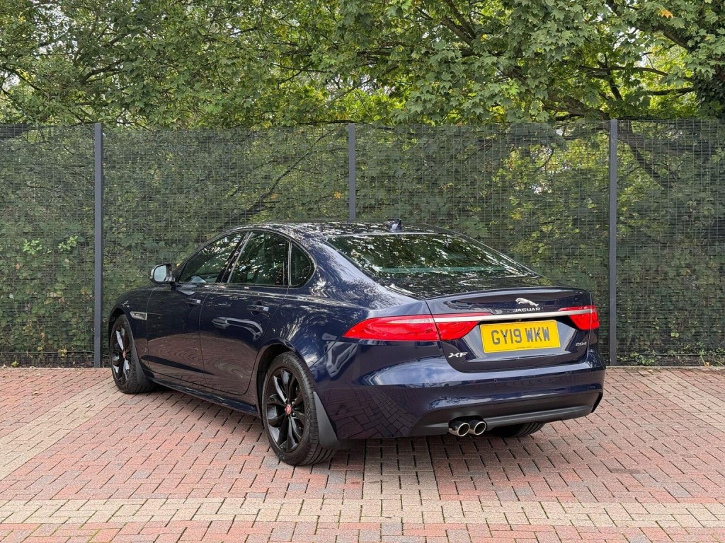 JAGUAR XF