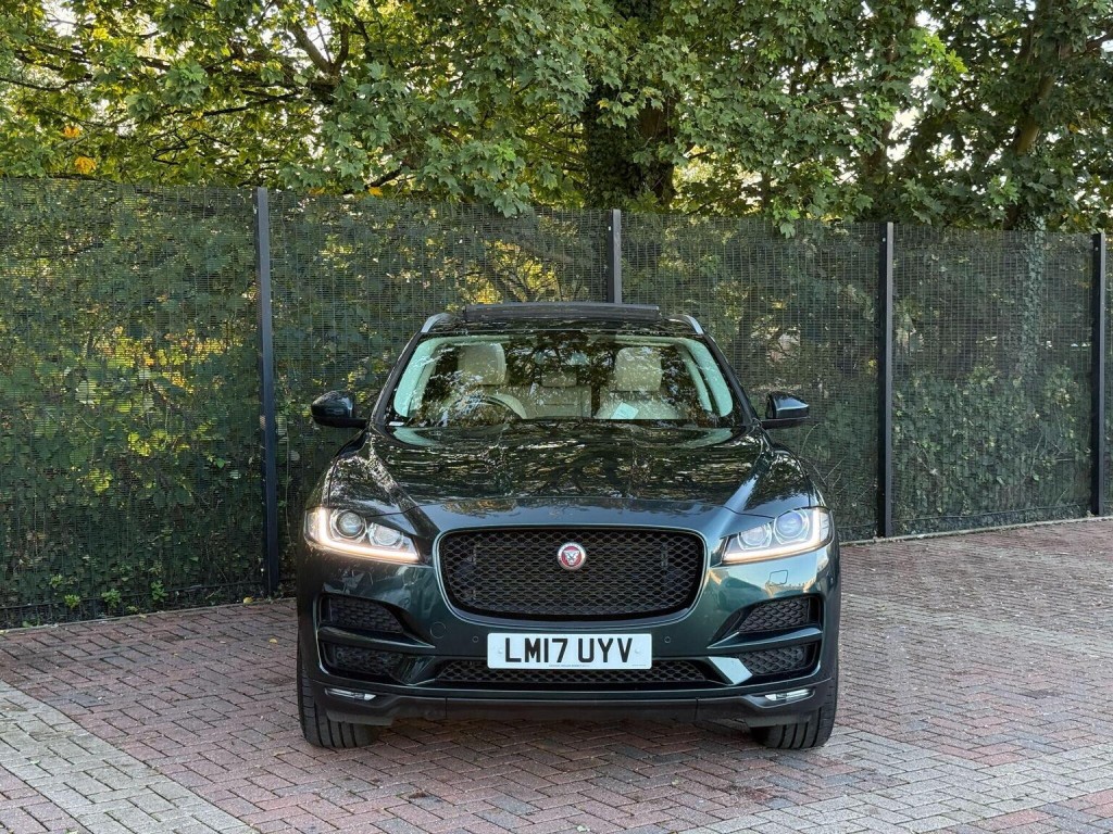 JAGUAR F-PACE