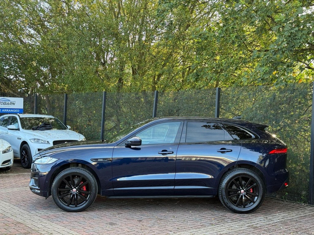 JAGUAR F-PACE