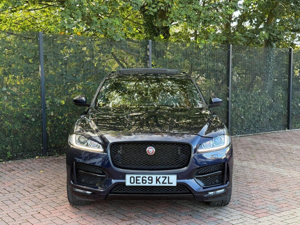 JAGUAR F-PACE