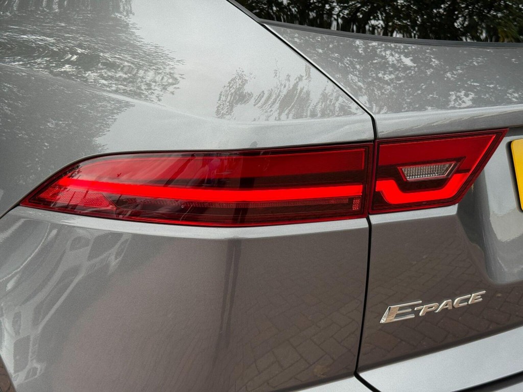 JAGUAR E-PACE