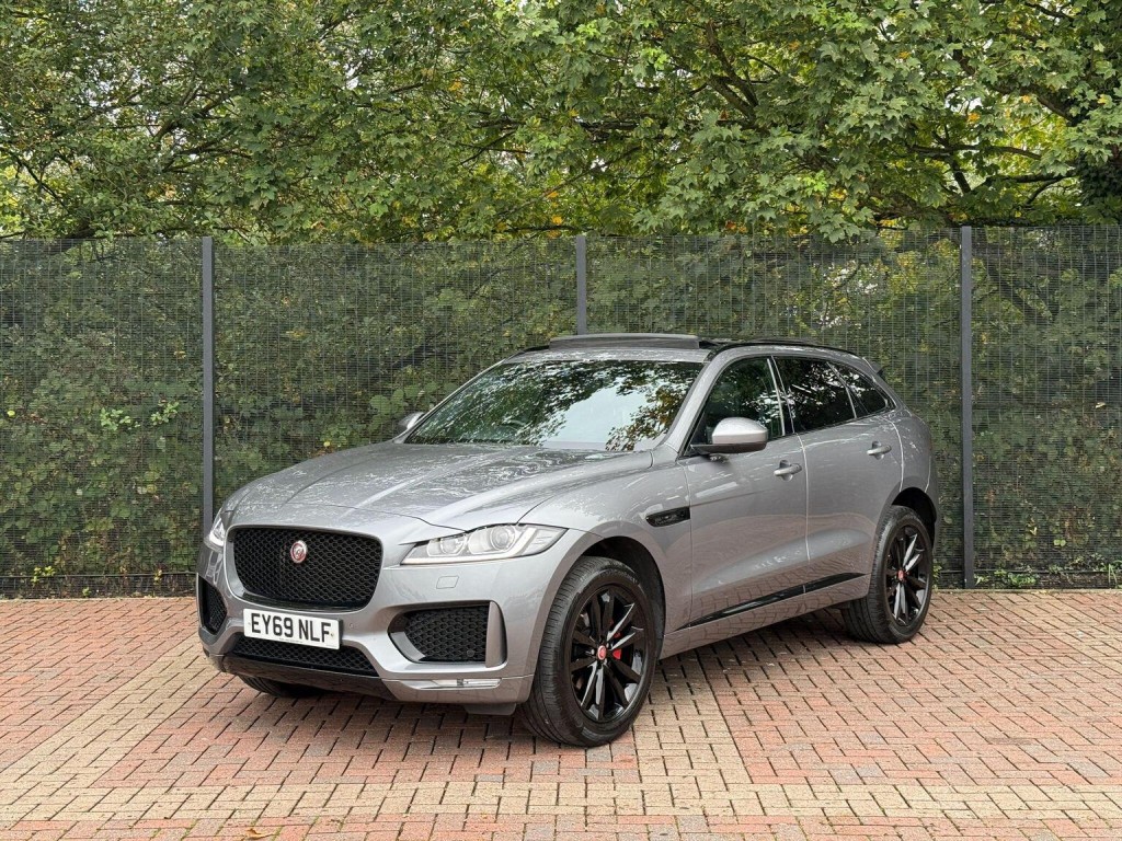 JAGUAR F-PACE