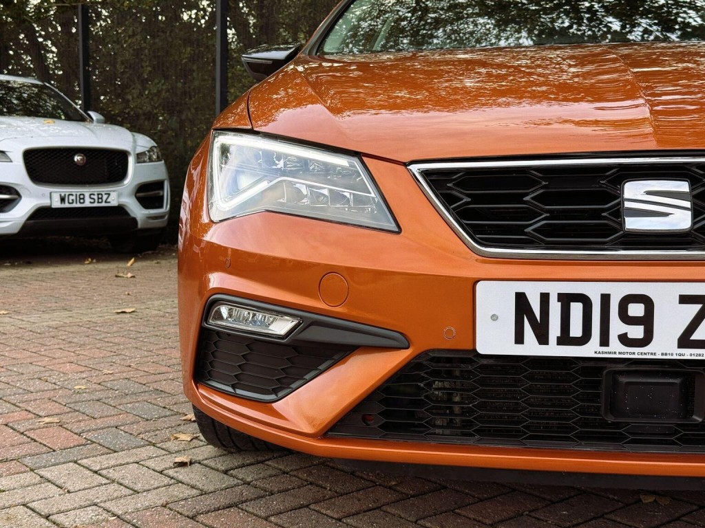 SEAT LEON