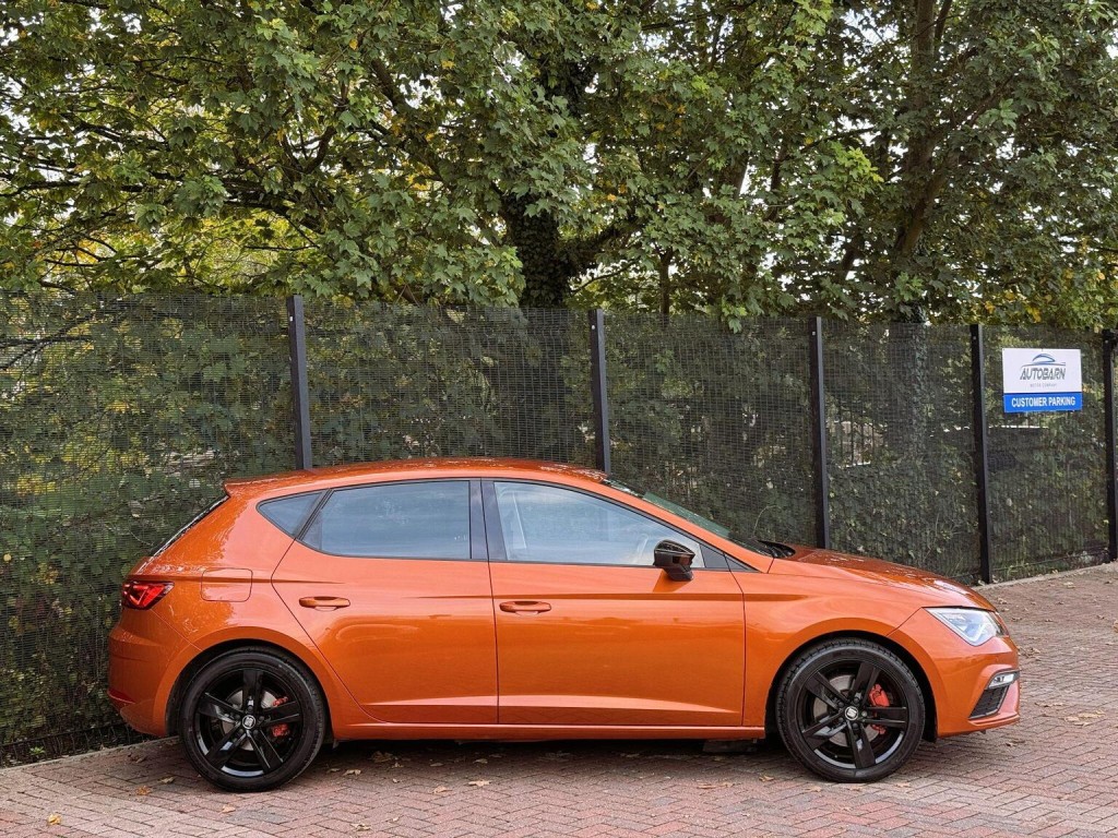 SEAT LEON