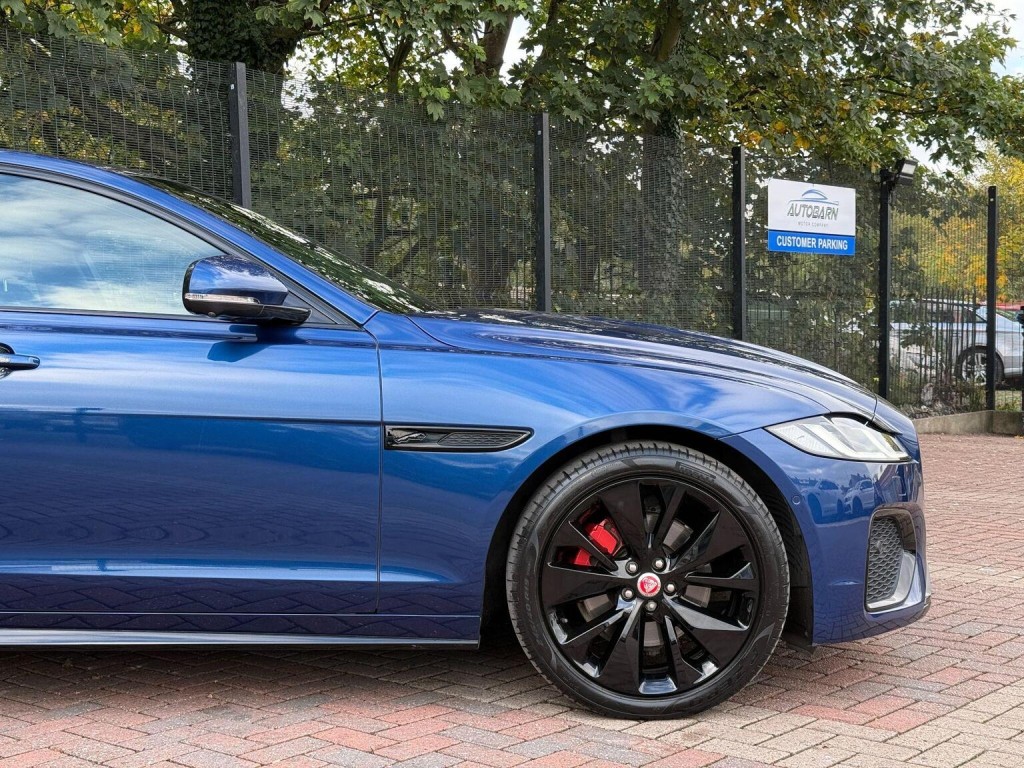 JAGUAR XF