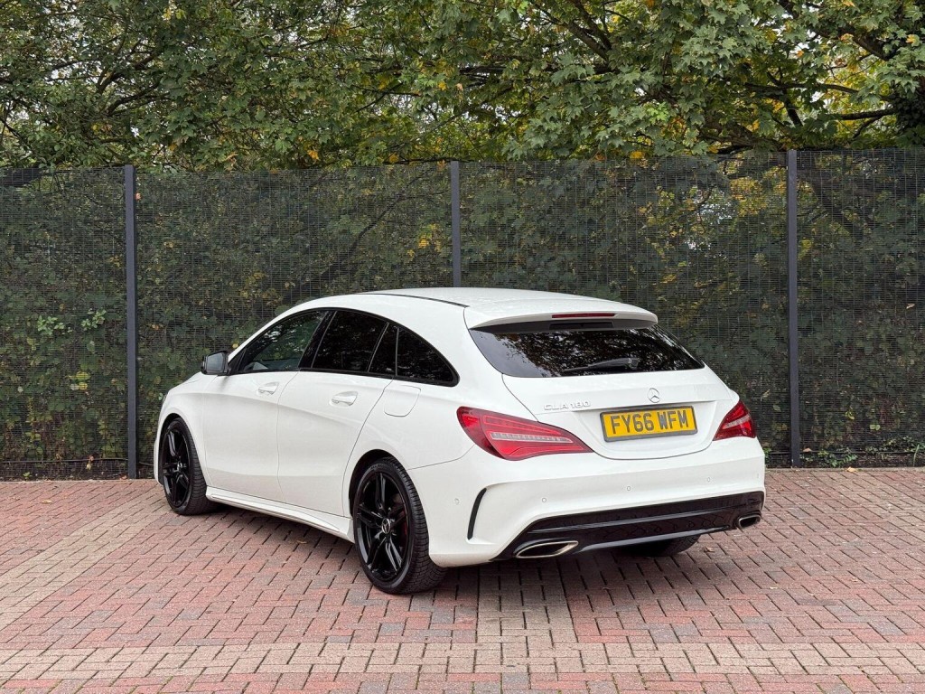 MERCEDES-BENZ CLA