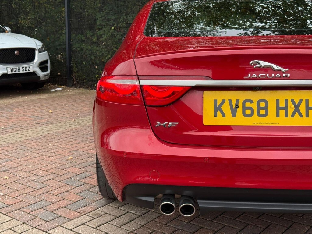 JAGUAR XF