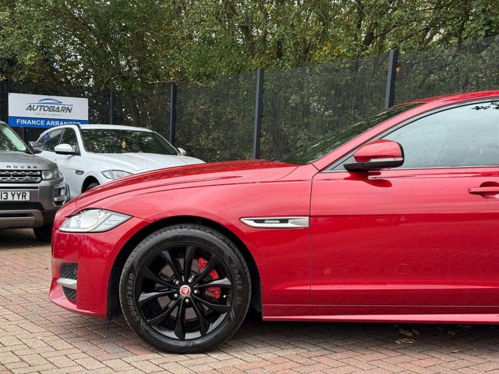 JAGUAR XF