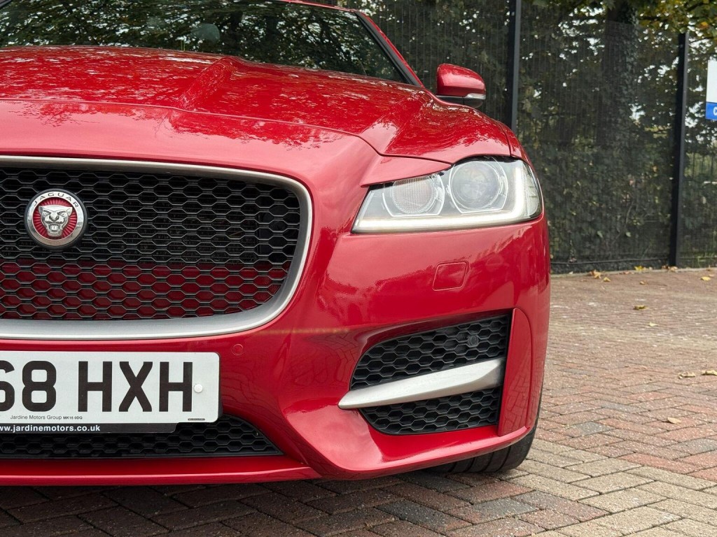 JAGUAR XF