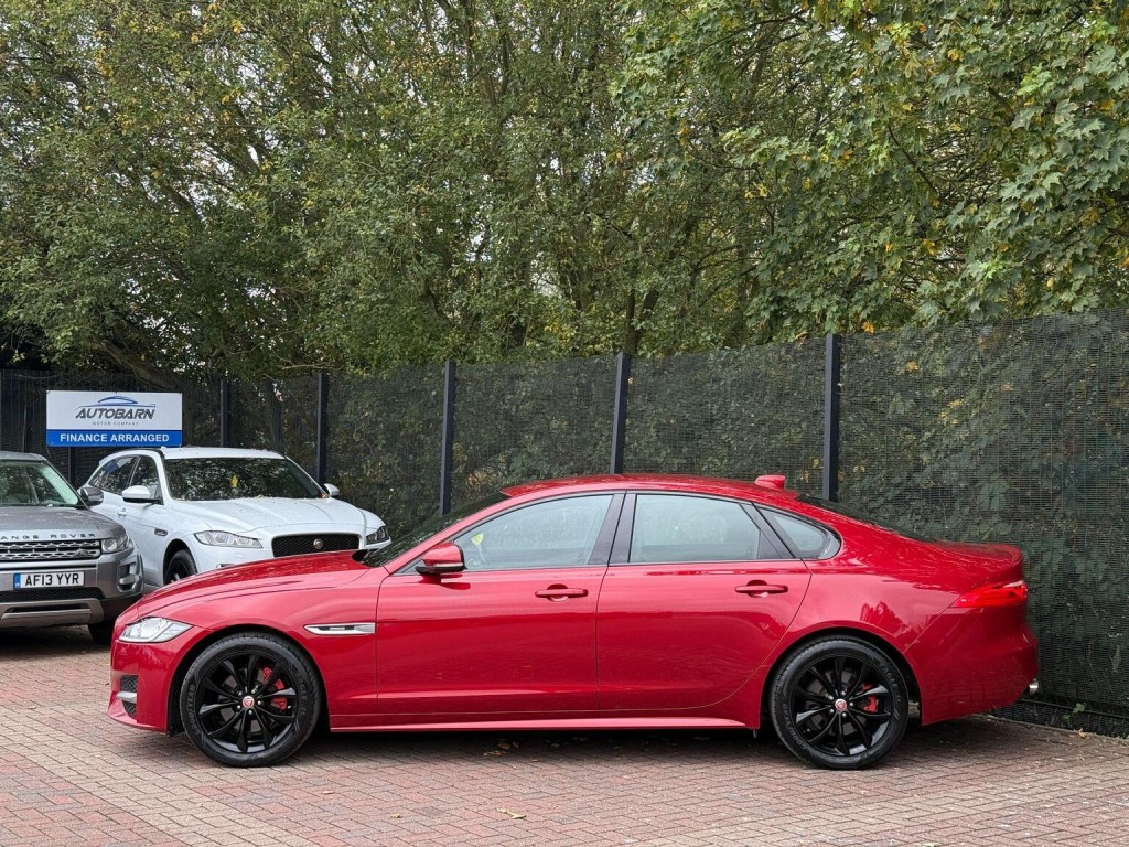 JAGUAR XF