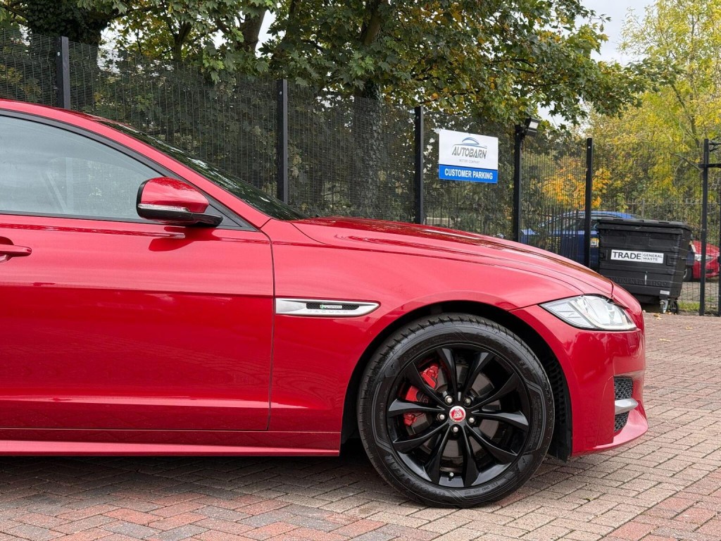 JAGUAR XF
