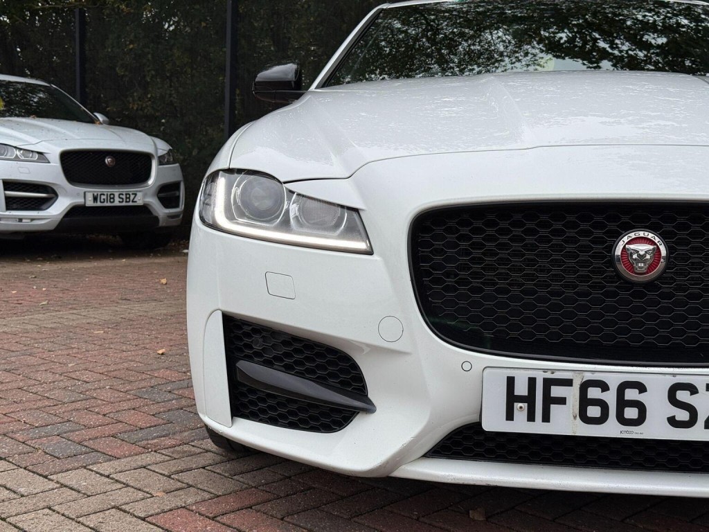 JAGUAR XF