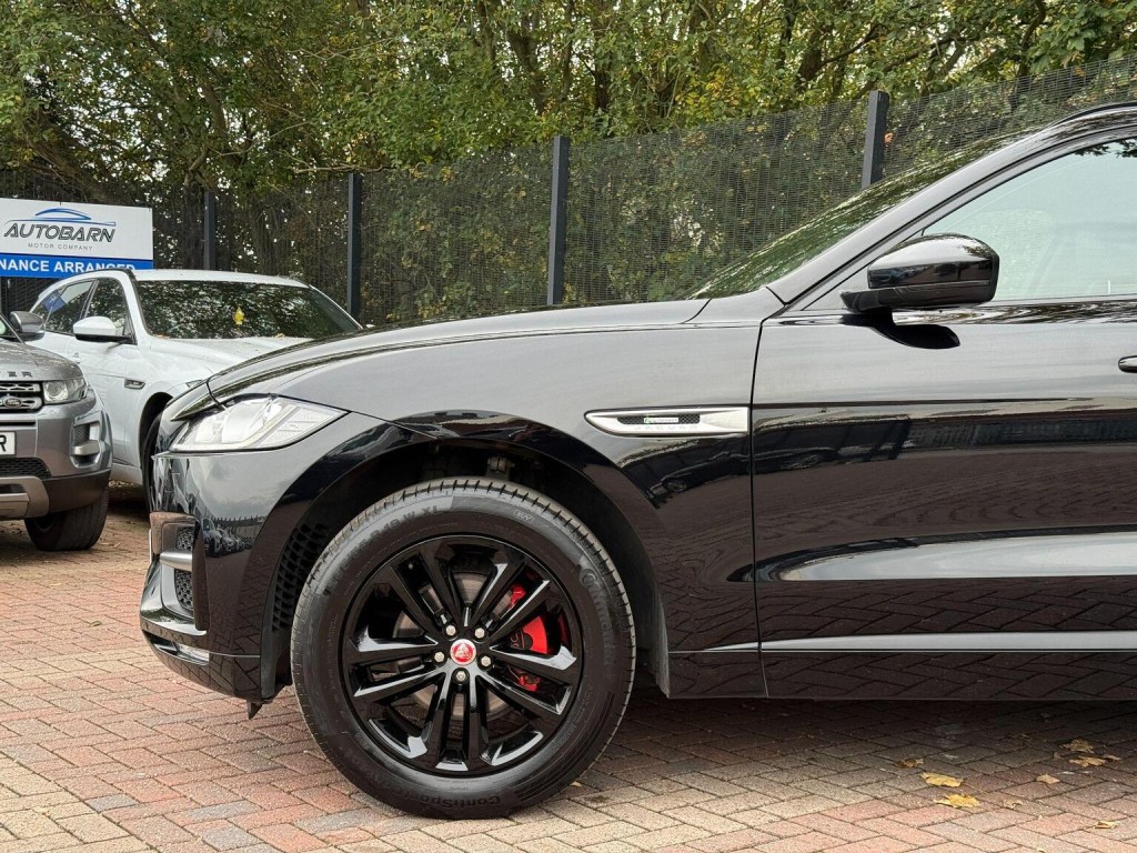 JAGUAR F-PACE