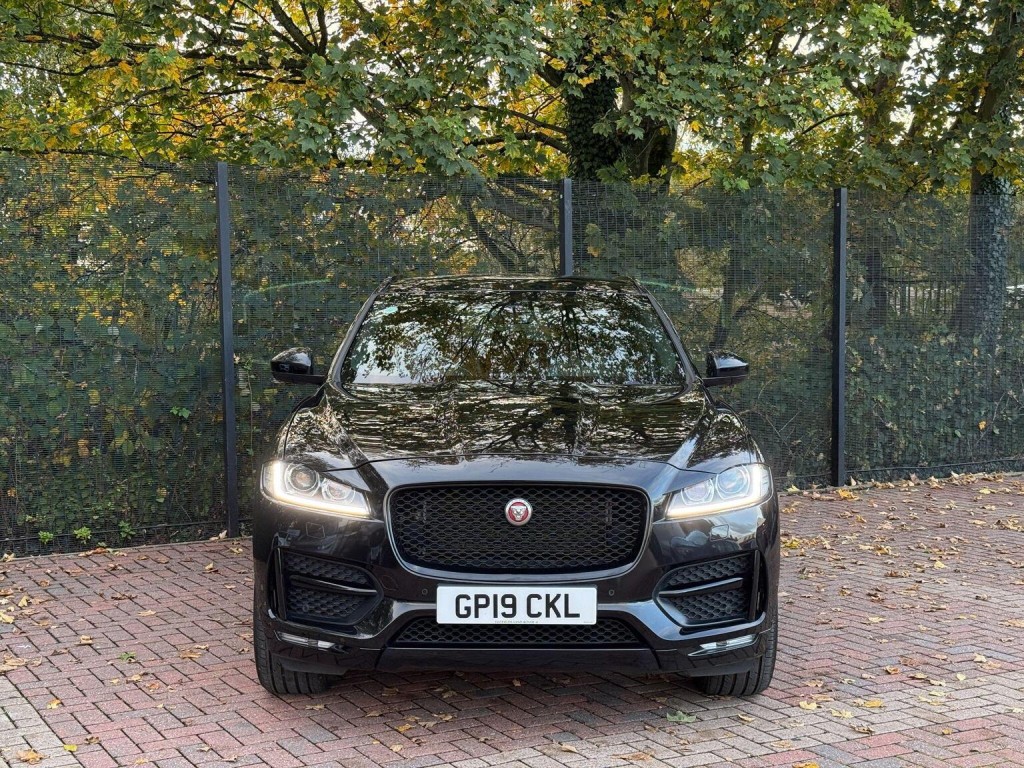 JAGUAR F-PACE