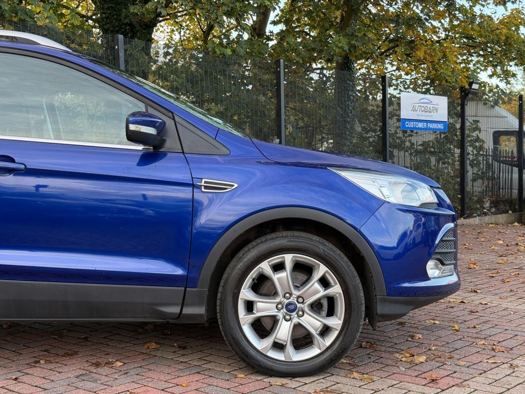 FORD KUGA