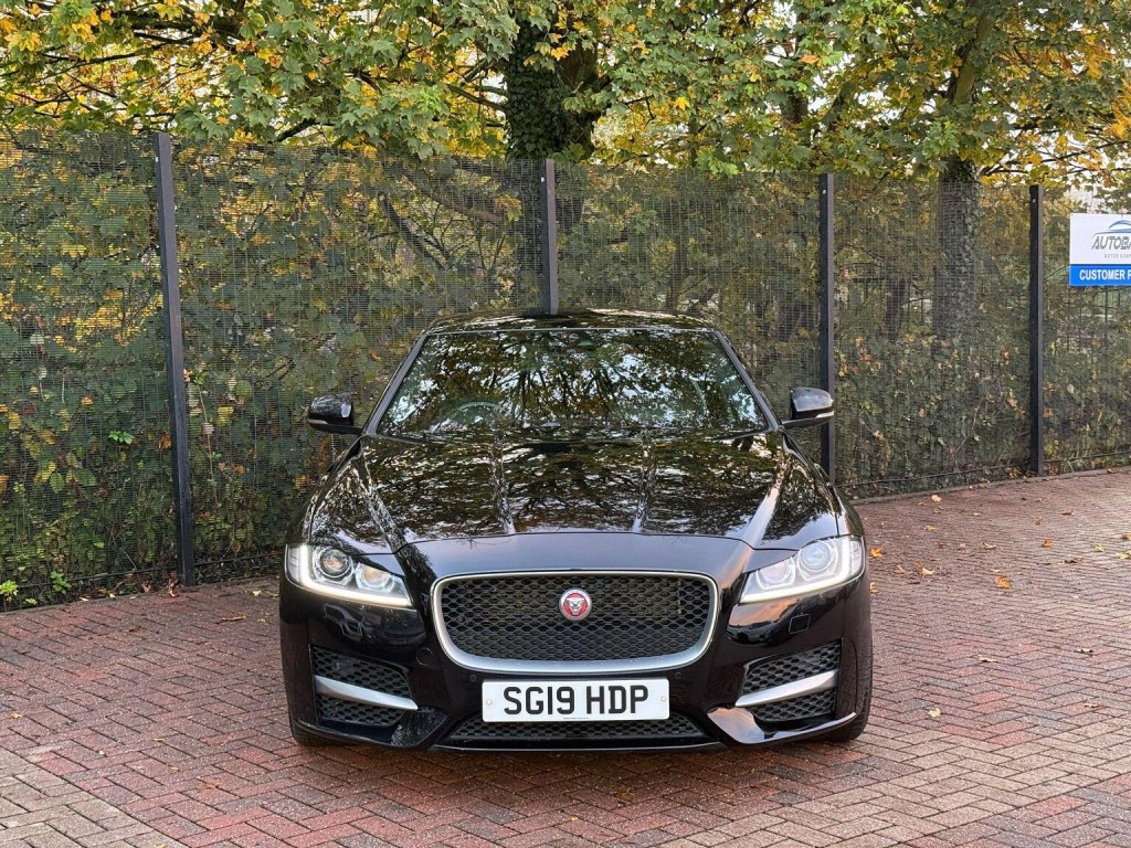 JAGUAR XF
