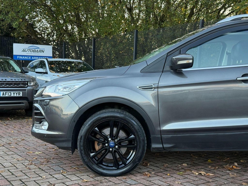 FORD KUGA