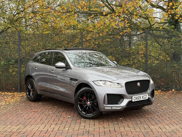 JAGUAR F-PACE
