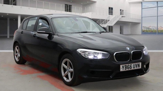 BMW 1 SERIES