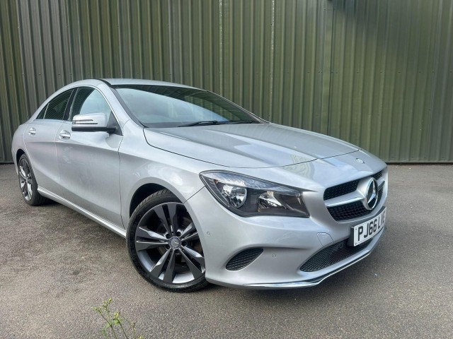 MERCEDES-BENZ CLA
