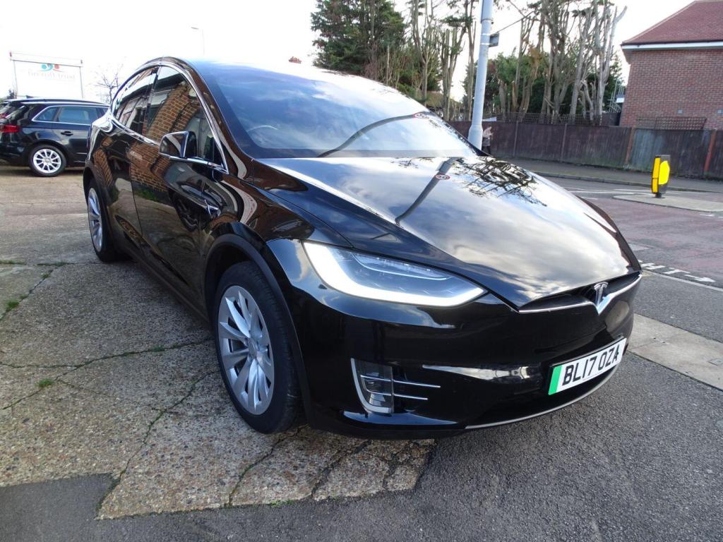 TESLA MODEL X