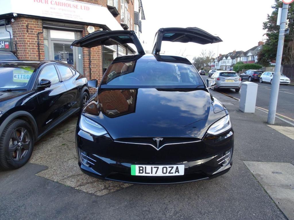 TESLA MODEL X