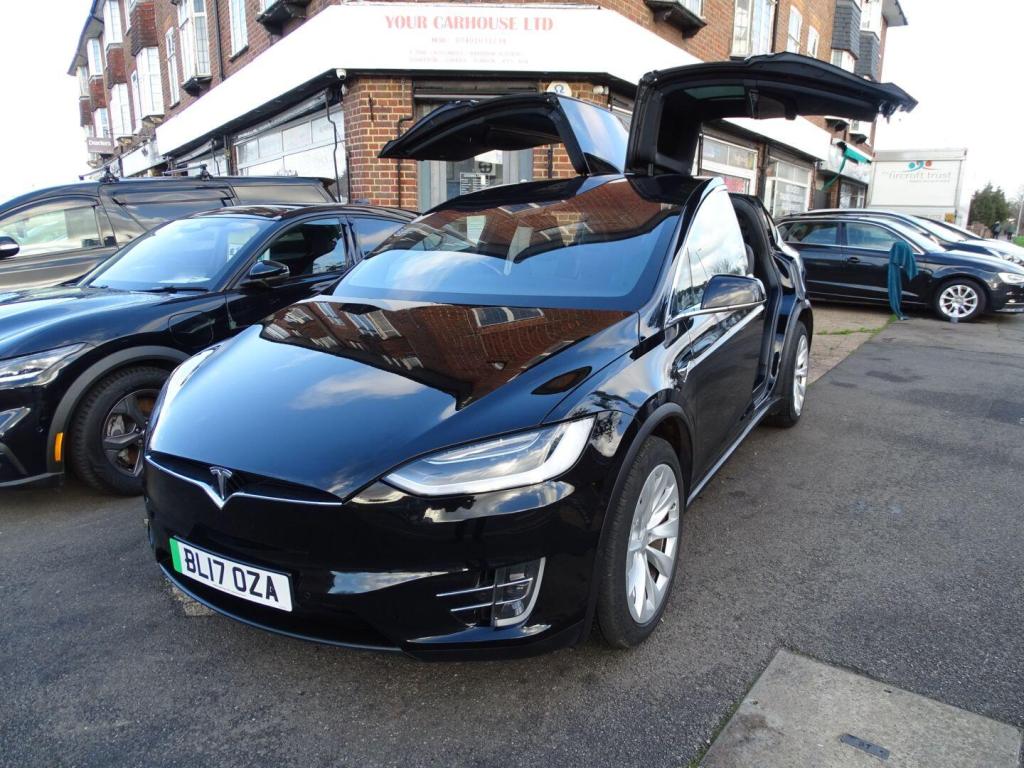 TESLA MODEL X