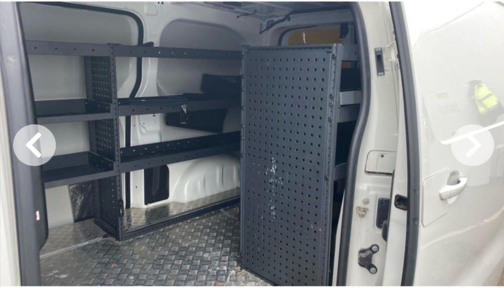 VAUXHALL VIVARO ELECTRIC