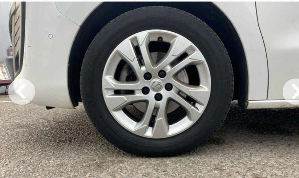 VAUXHALL VIVARO ELECTRIC