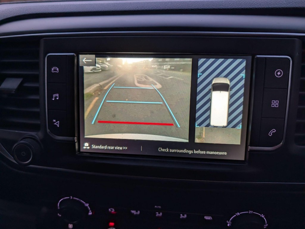 VAUXHALL VIVARO ELECTRIC