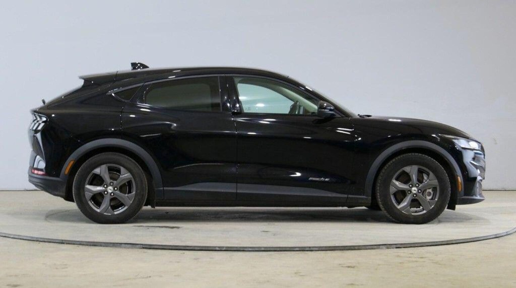 FORD MUSTANG MACH-E