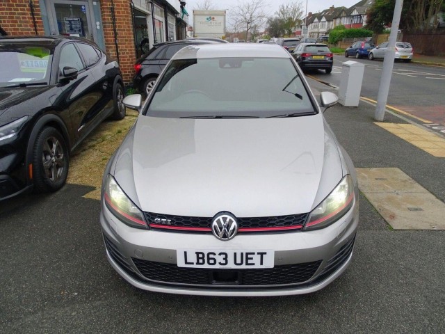 VOLKSWAGEN GOLF 2.0 TSI GTI Hatchback 5dr Petrol DSG Euro 5 (210 ps)