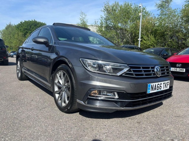 VOLKSWAGEN PASSAT