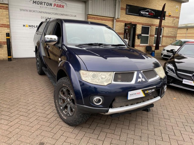 MITSUBISHI L200